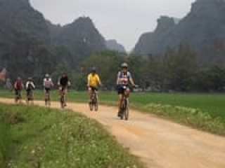 Vietnam Hike, bike & kayak 12 days 