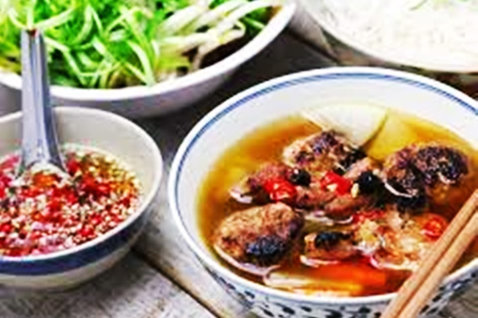bun-cha-ha-noi-the-best-food-in-vietnam