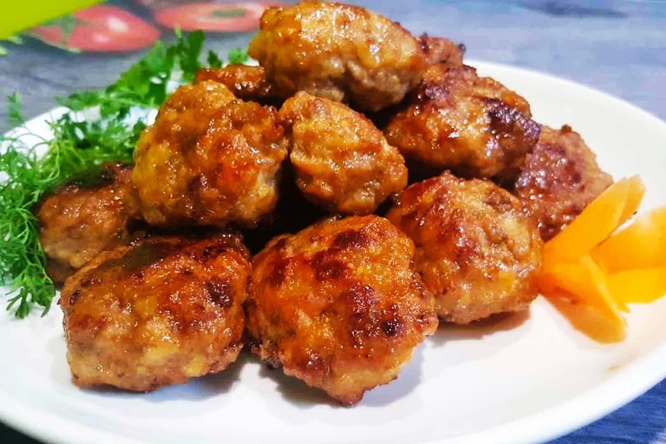 /vietnam-food-the-best-street-food-in-hanoi-grill-pork-bun-cha
