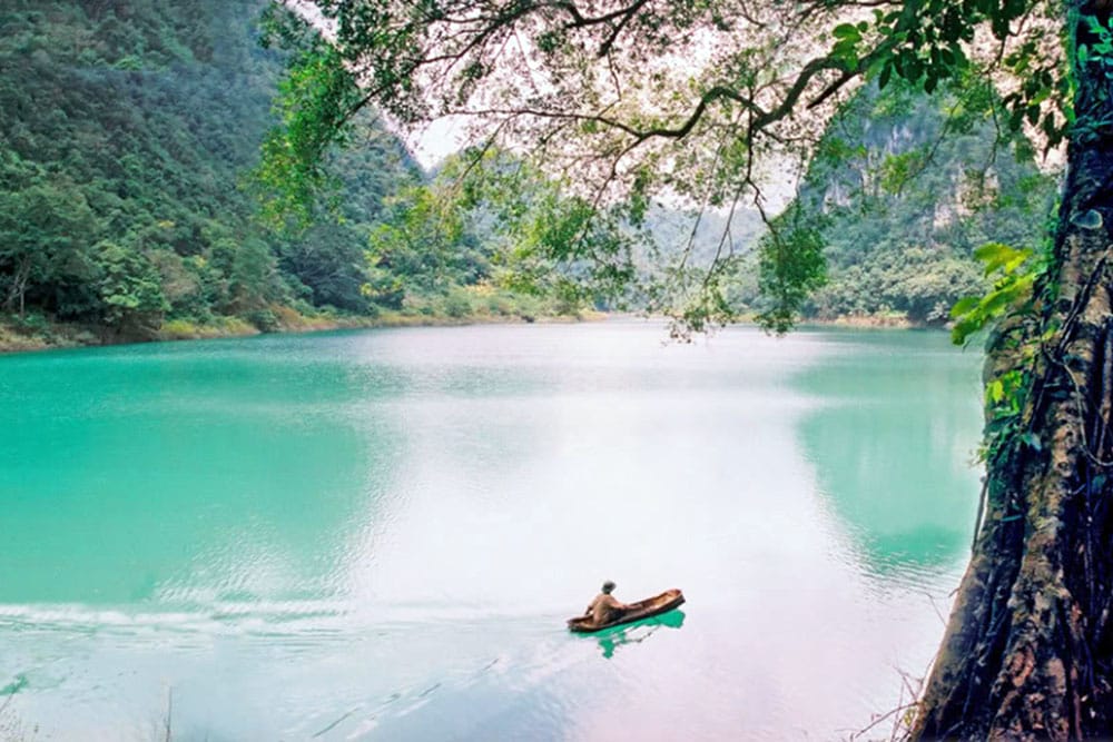 Thang-Hen-lake
