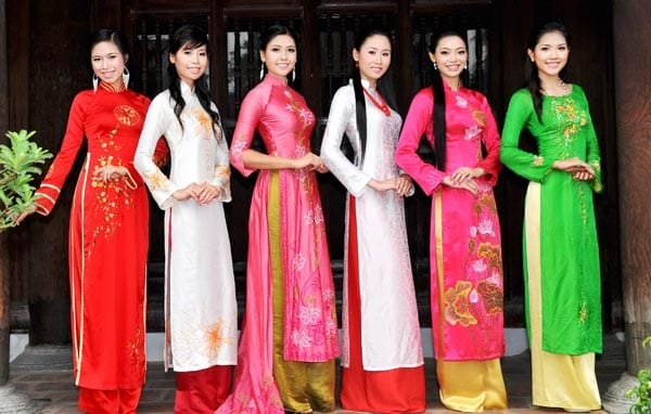 ao dai vietnamese traditional dress