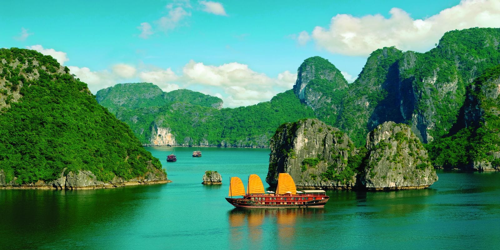 halong-bay-vietnam-tour-packages