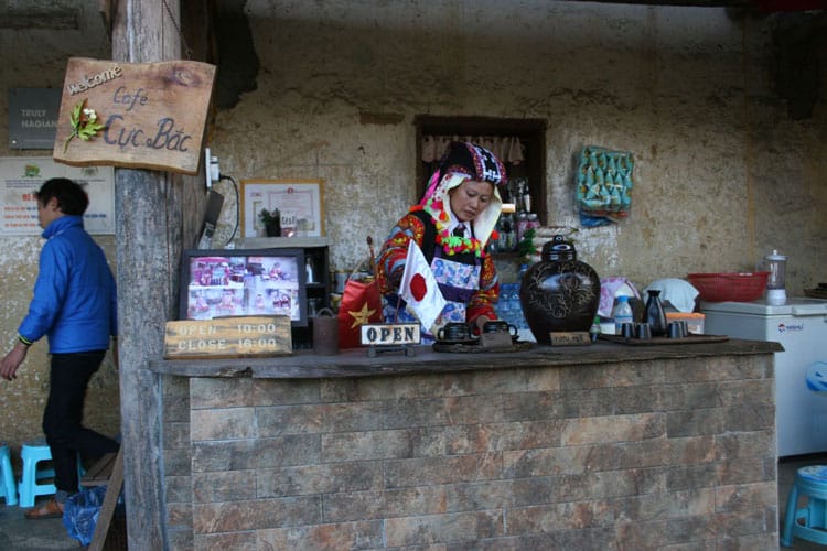 Cafe-Cuc-Bac-Lo-Lo-Chai