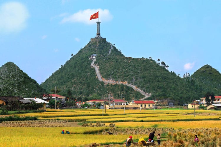 Lung-Cu-Flag-tower-in-Ha-Giang