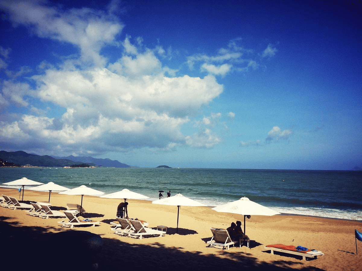 Con-Vanh-Beach-in-Thai-Binh