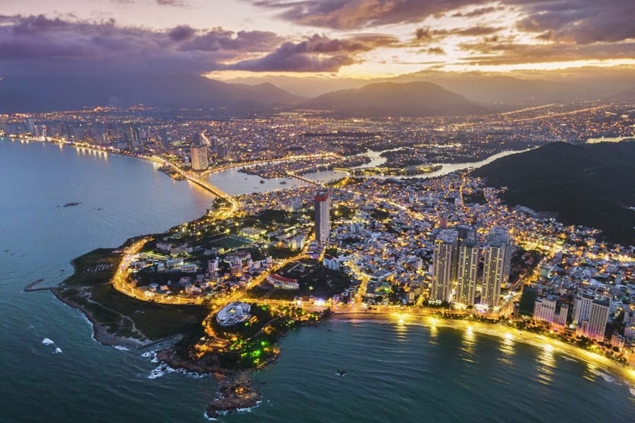 nha-trang-panoramic-view-at-night