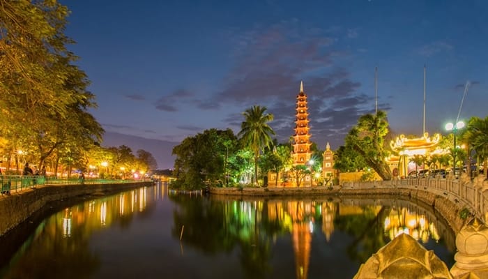 tran-quoc-pagoda-a-top-destination-in-northern-vietnam